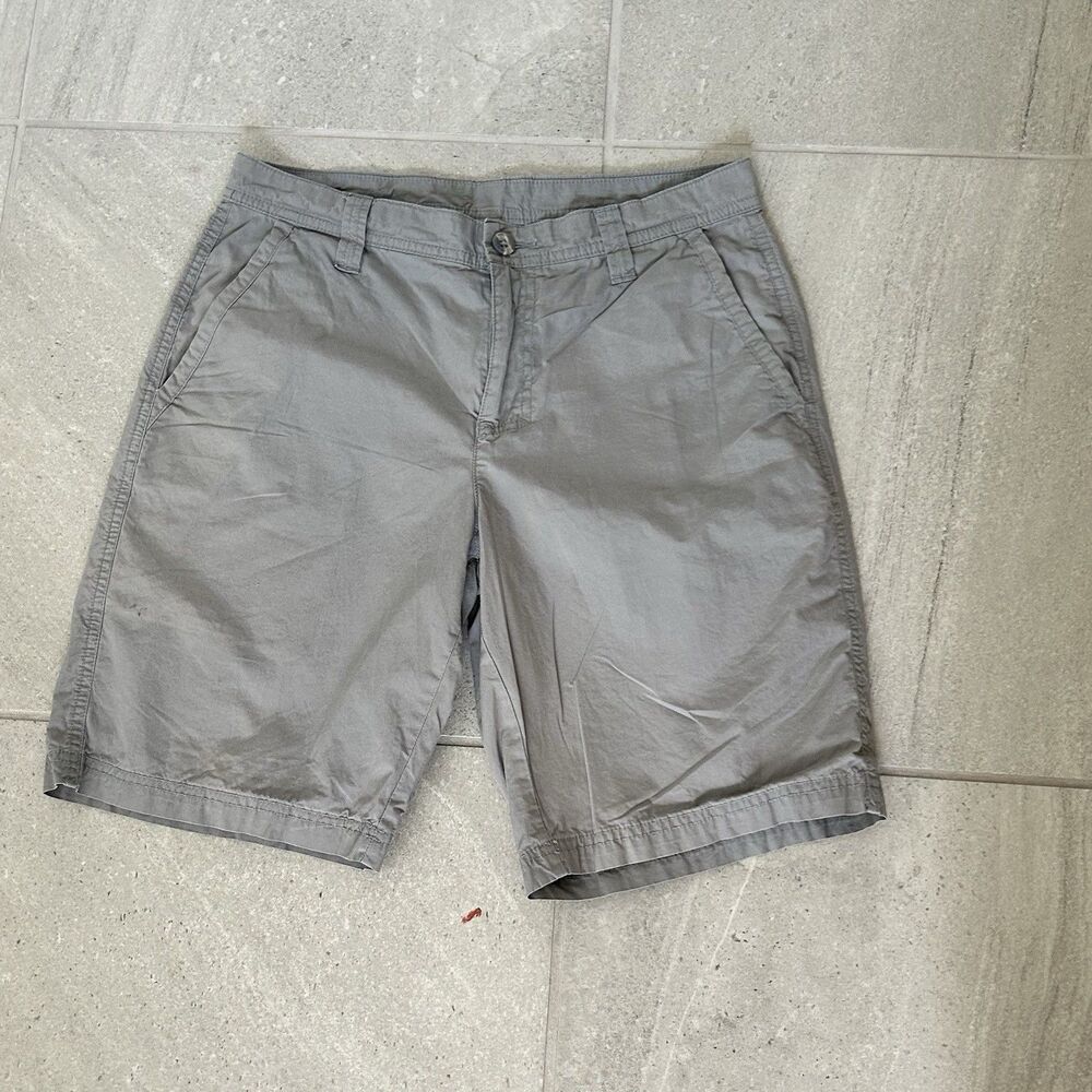 Columbia Men's Gray Solid Flat Front Chino Shorts Zip Logo Pockets 30W Outdoor